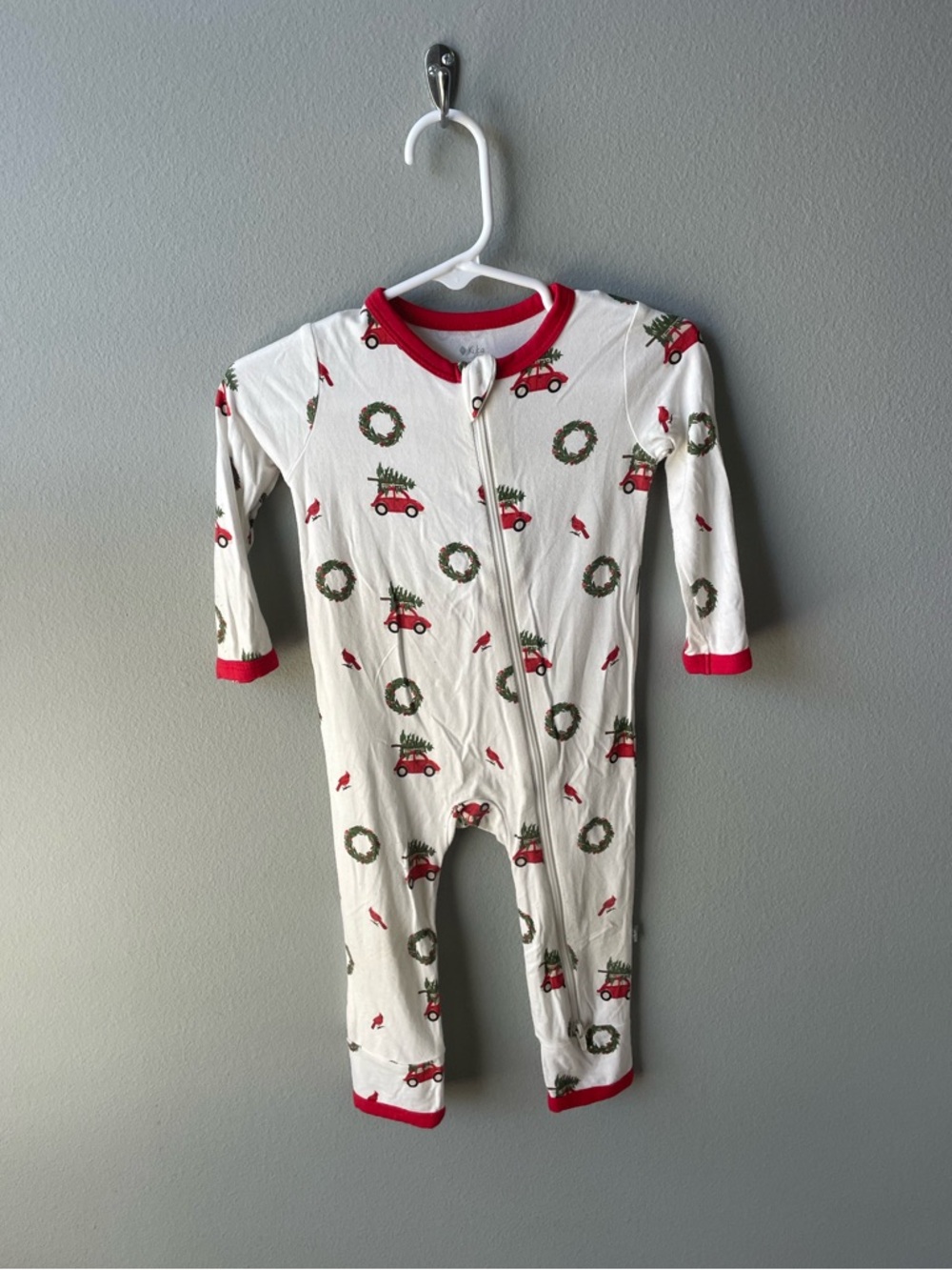 Kyte Baby Holiday Wreath Christmas Print Bamboo Zippy Romper